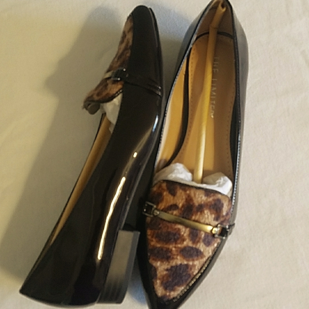 Shoes - Picture 2 of 4